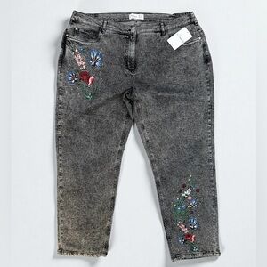 Ulla Popken “Miomoda” Floral Embroidered Gray Jeans